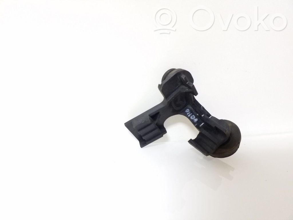 Mazda CX-7 Power steering fluid tank/reservoir 