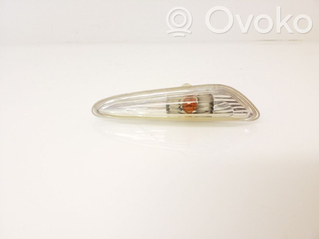 BMW X3 E83 Front fender indicator light 