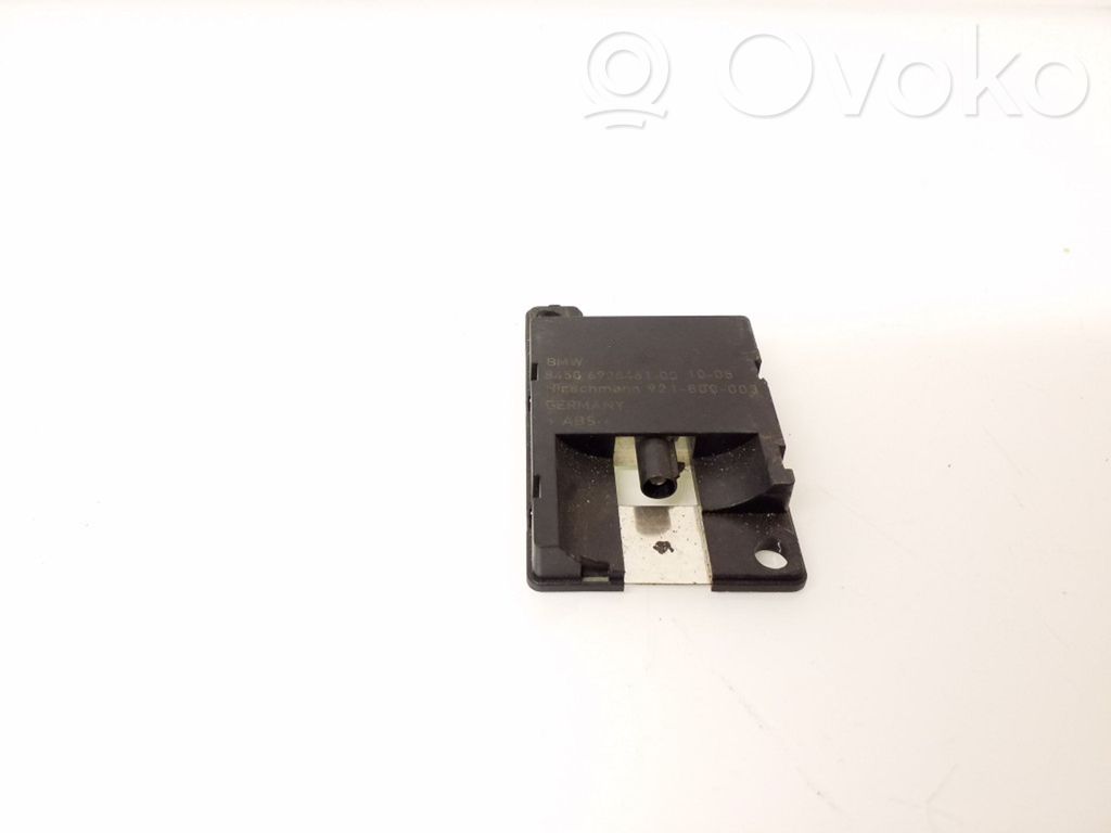 BMW X3 E83 Antenos valdymo blokas 