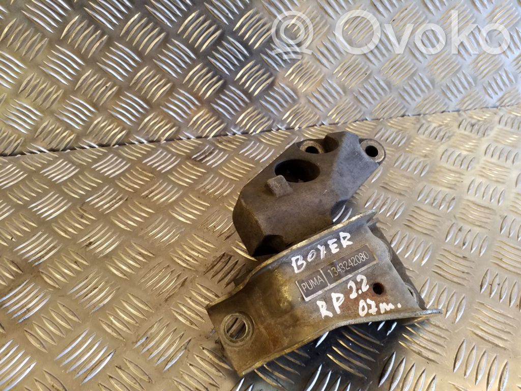Engine mount bracket   1343242080