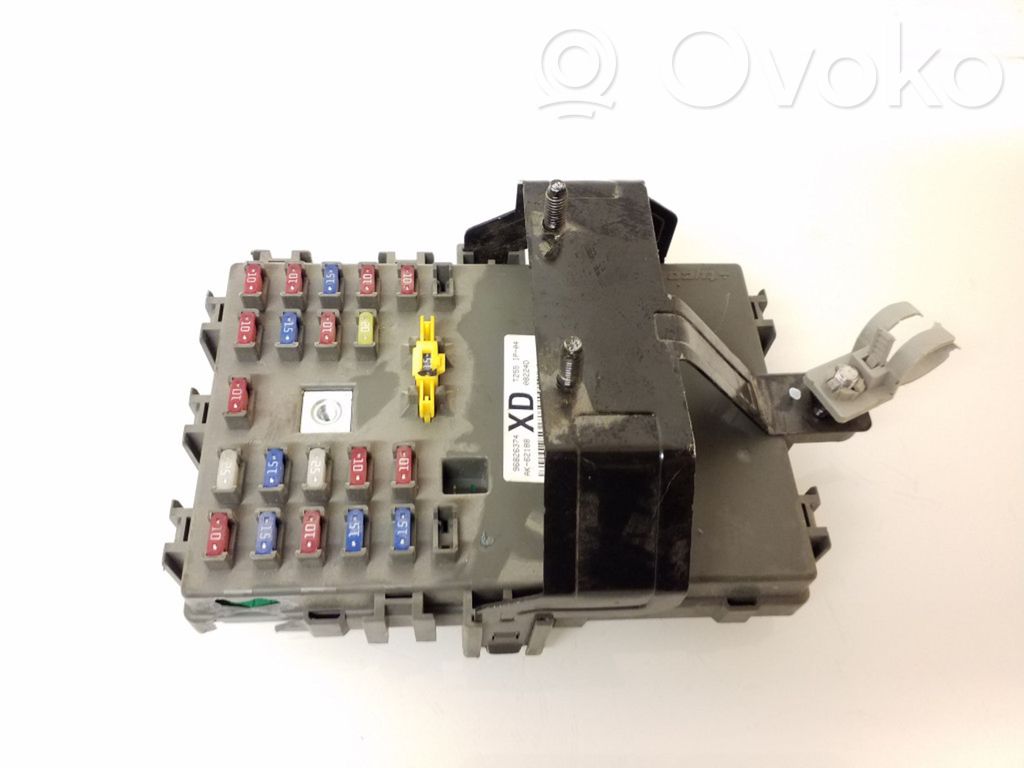 Chevrolet Aveo Skrzynka bezpieczników / Komplet 