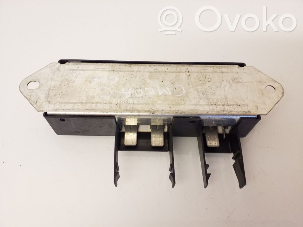 Opel Omega B2 Unitate control antenă 