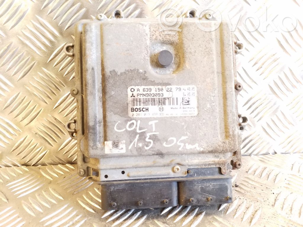 Mitsubishi Colt Engine control unit/module 