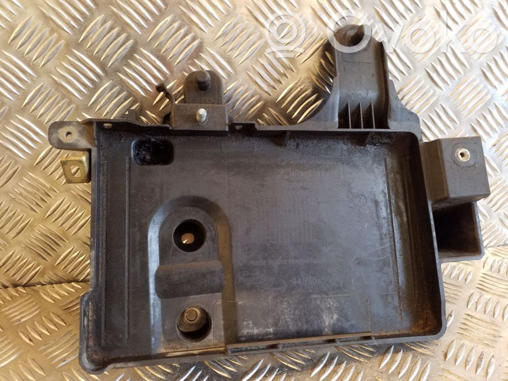 Mitsubishi Colt Vassoio batteria 