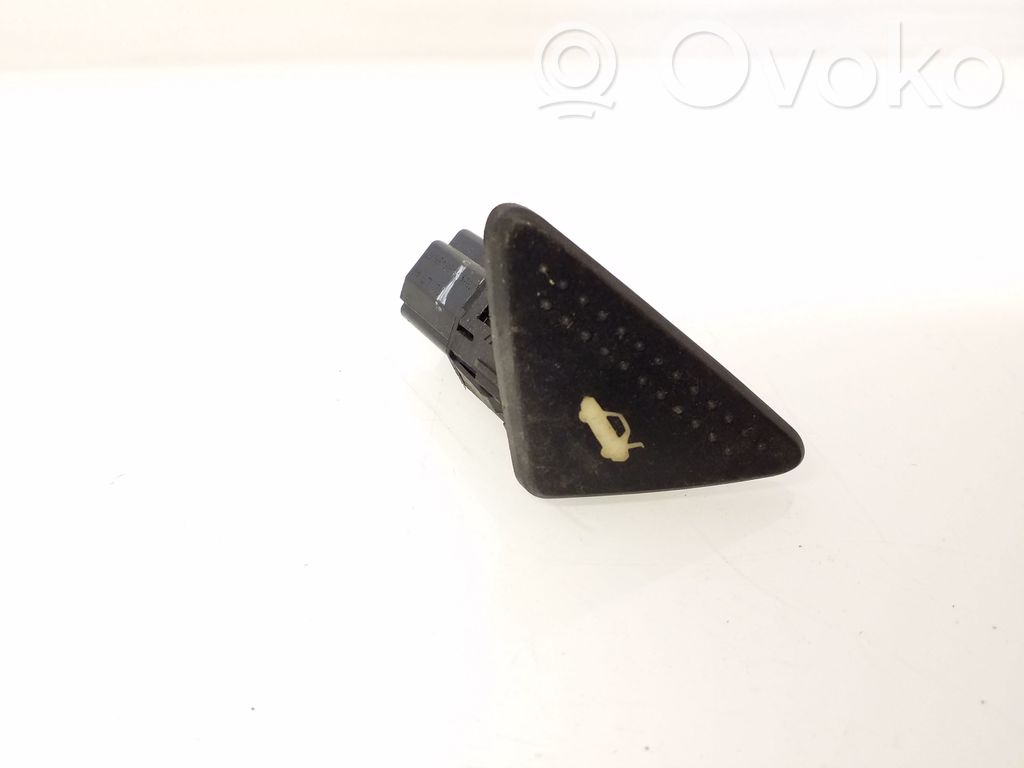 Ford Focus Tailgate opening switch 