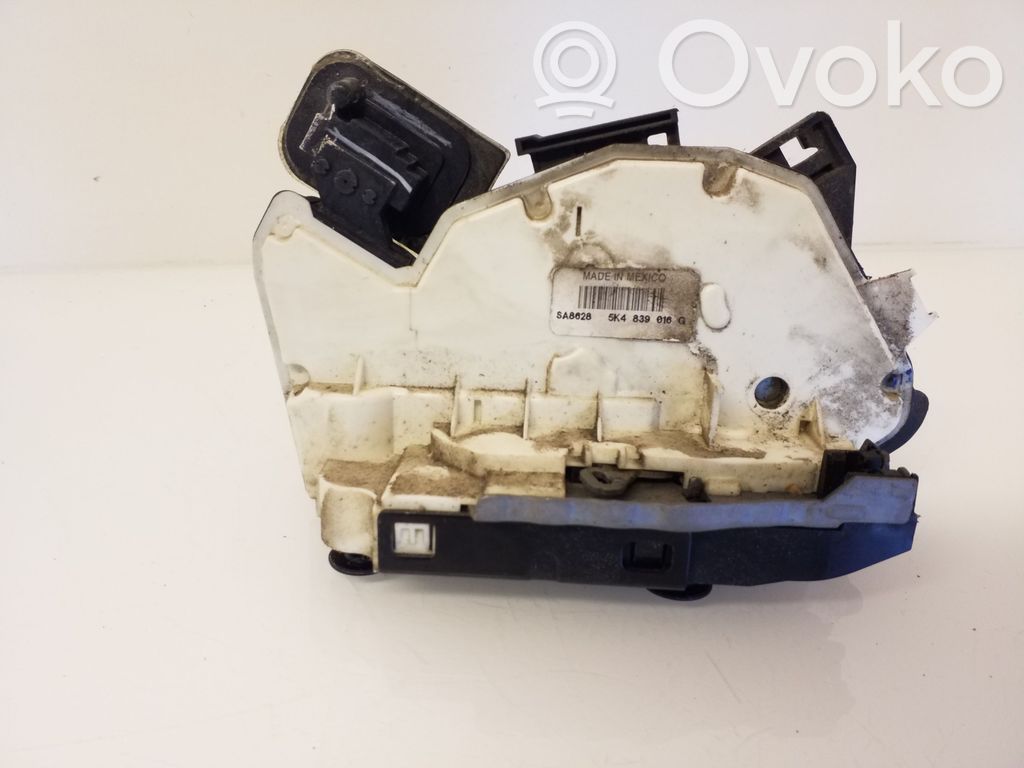 Volkswagen Jetta VI Zamek drzwi tylnych 