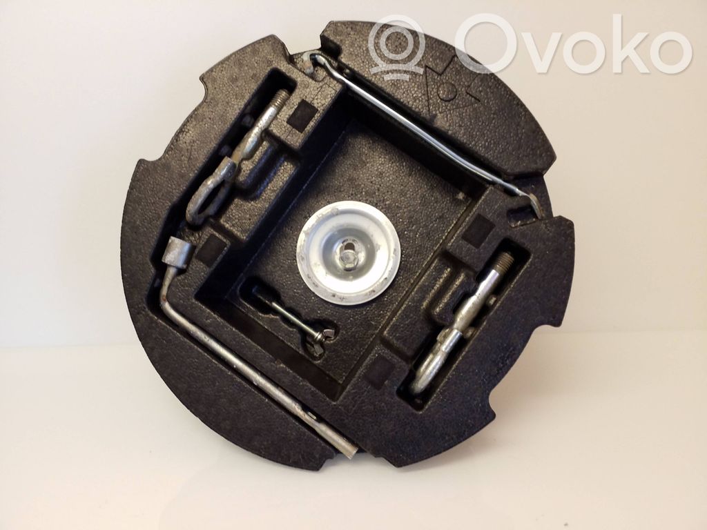 Mazda CX-7 Lift Jack 