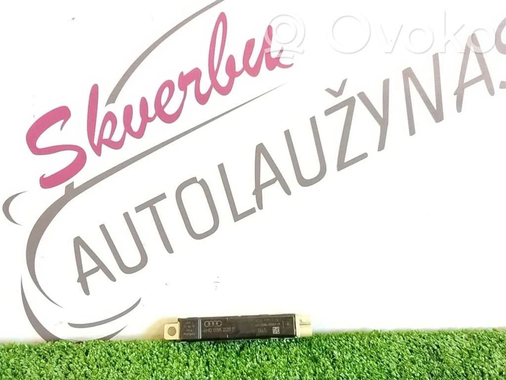 Audi A8 S8 D4 4H Pystyantennivahvistin 