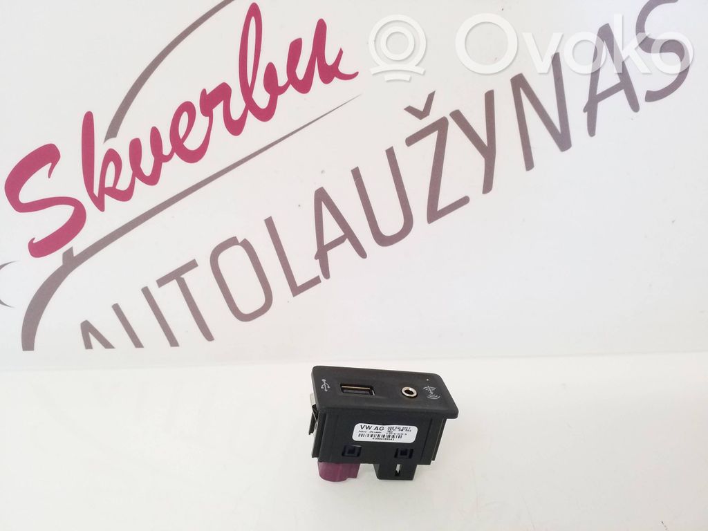 Enchufe conector USB   5G0035222F,415006589642,09941001919