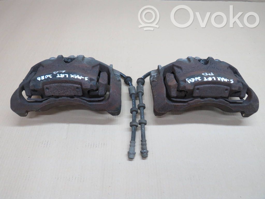 Front brake caliper