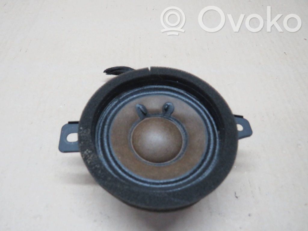 Altavoz del panel   13240967,545295771,1265