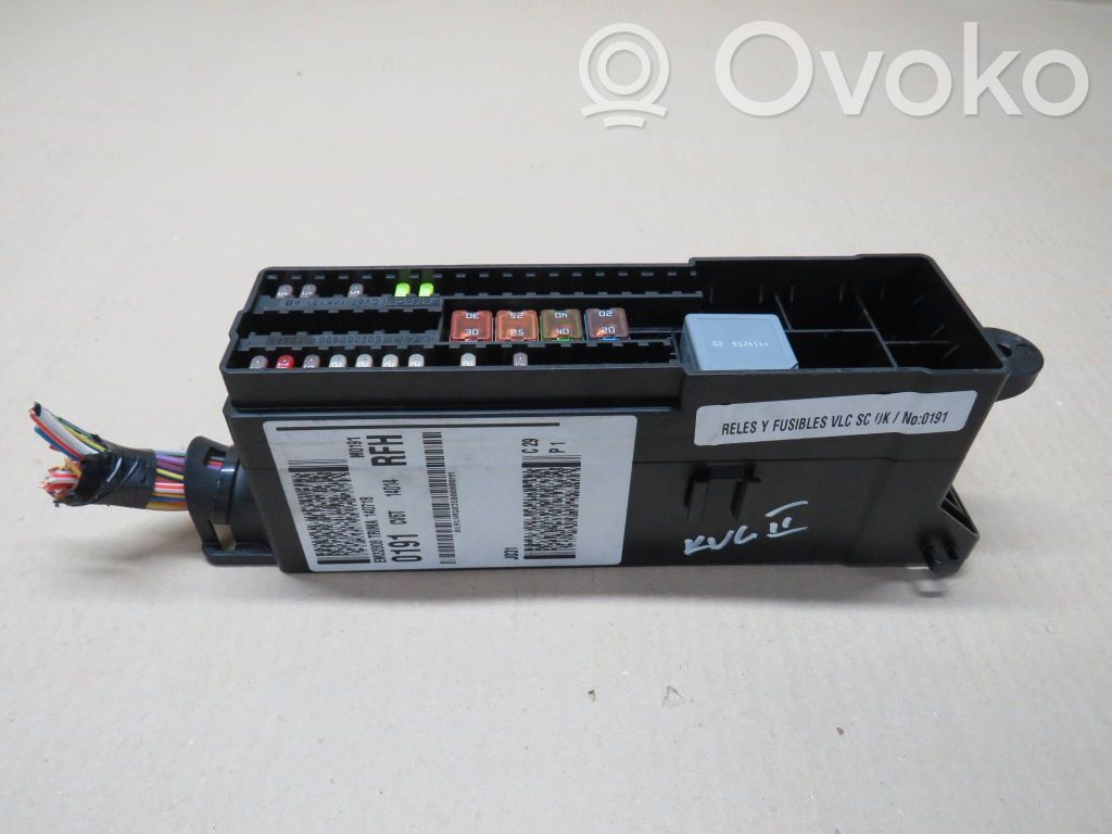 Ford Kuga II Relay mounting block 