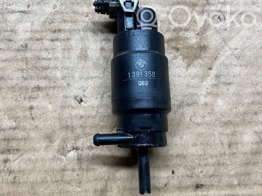 Windscreen/windshield washer pump   1391358,001380135,1378199,1380068,61661380068