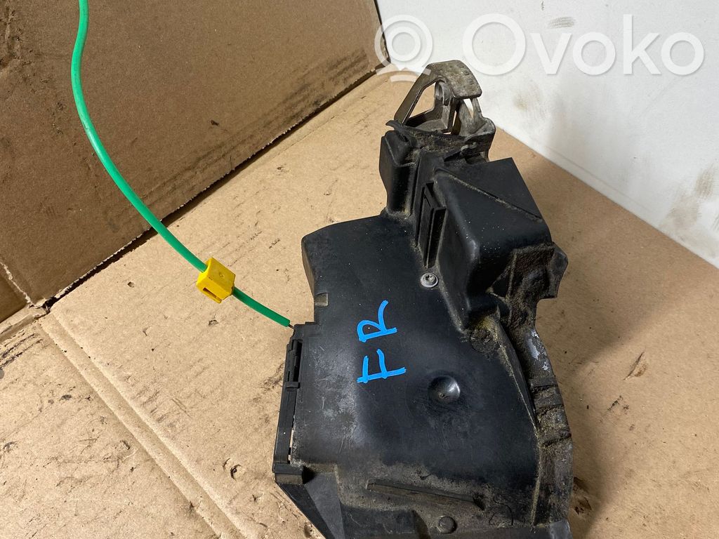 BMW 5 E39 Front door lock 