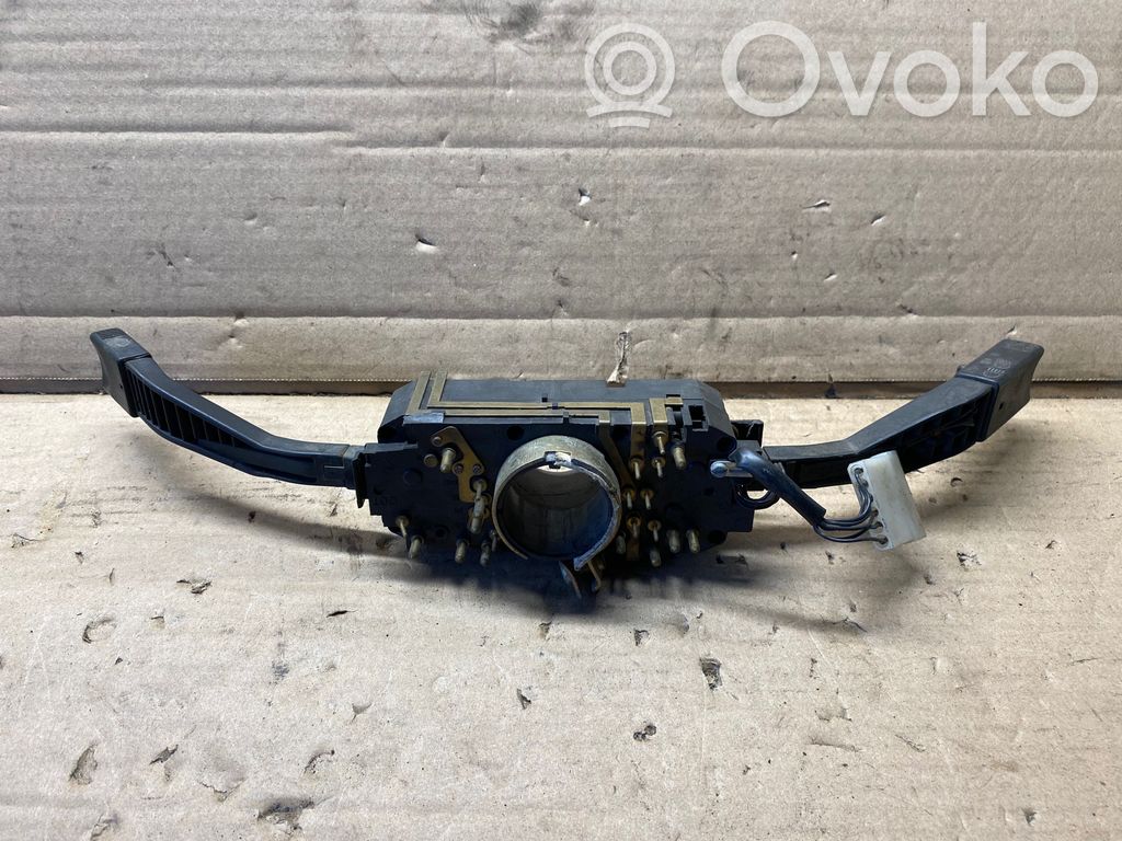 Audi V8 Commodo, commande essuie-glace/phare 