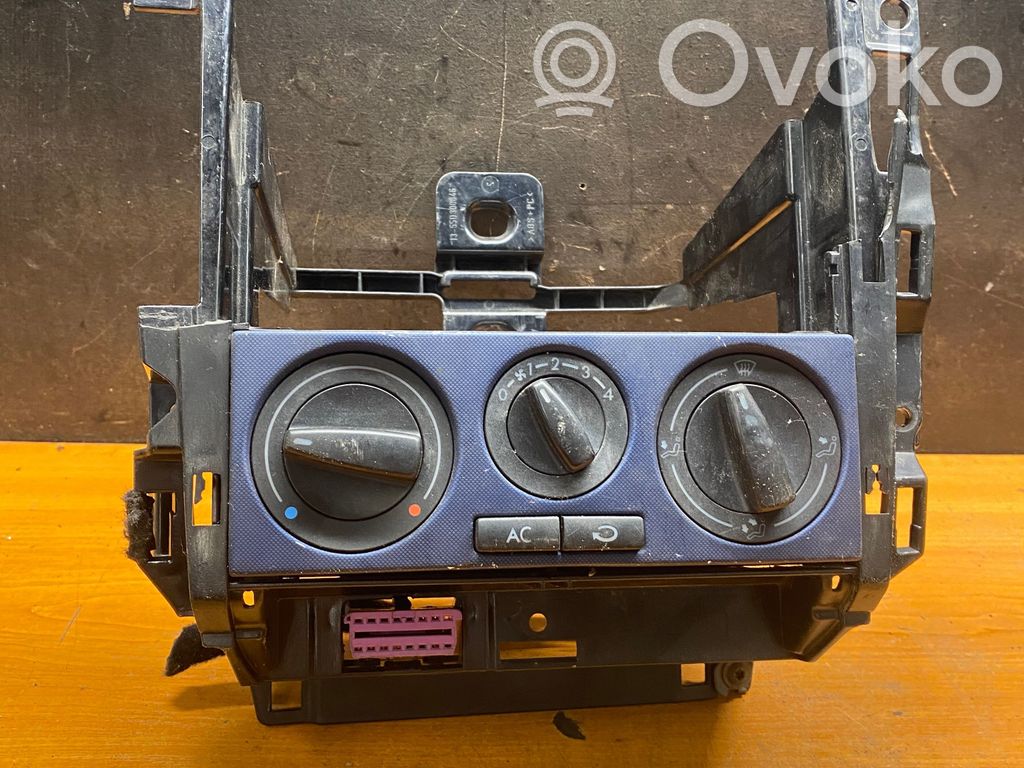 Volkswagen Golf IV Panel klimatyzacji 