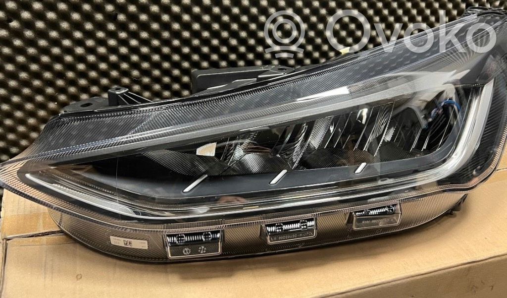 Headlight/headlamp   20PL12365,VX7B13E015CD