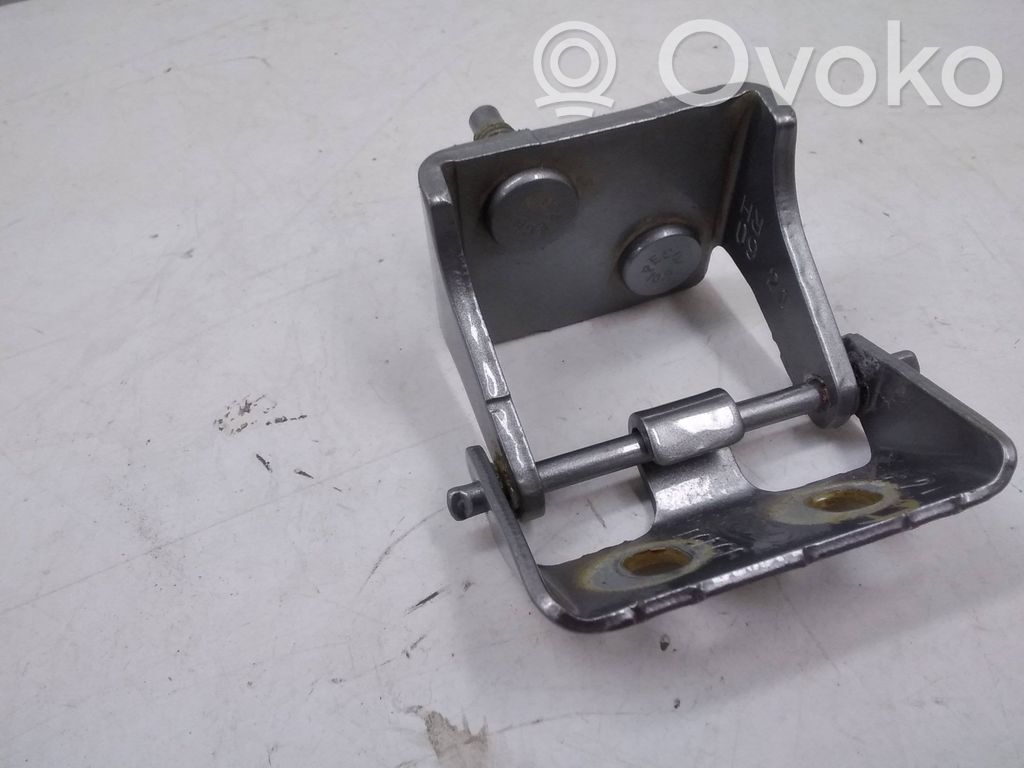 Ford Puma Tailgate/trunk/boot hinge 