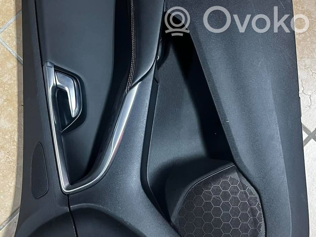 Volvo V40 Boczki / Poszycie drzwi przednich 