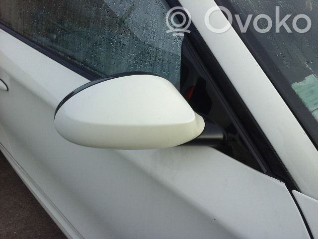 BMW 1 E81 E87 Front door electric wing mirror 