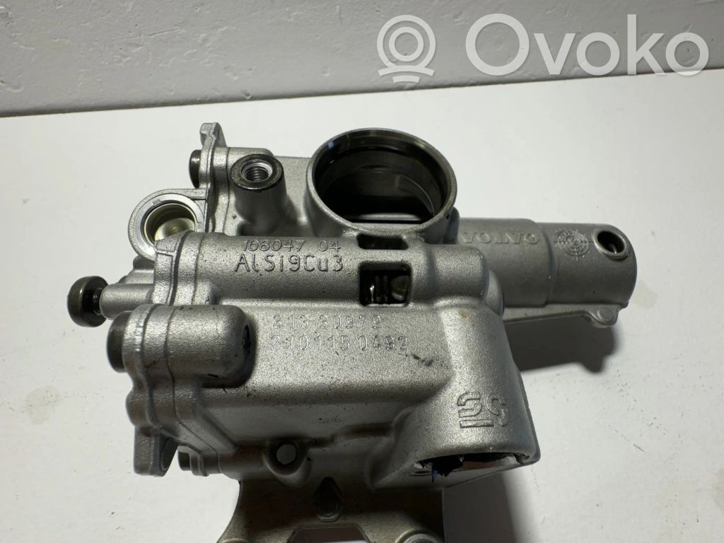 Volvo V70 Bomba de aceite 
