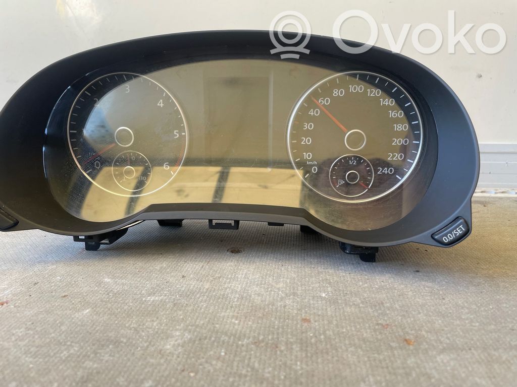 Volkswagen Sharan Speedometer (instrument cluster) 