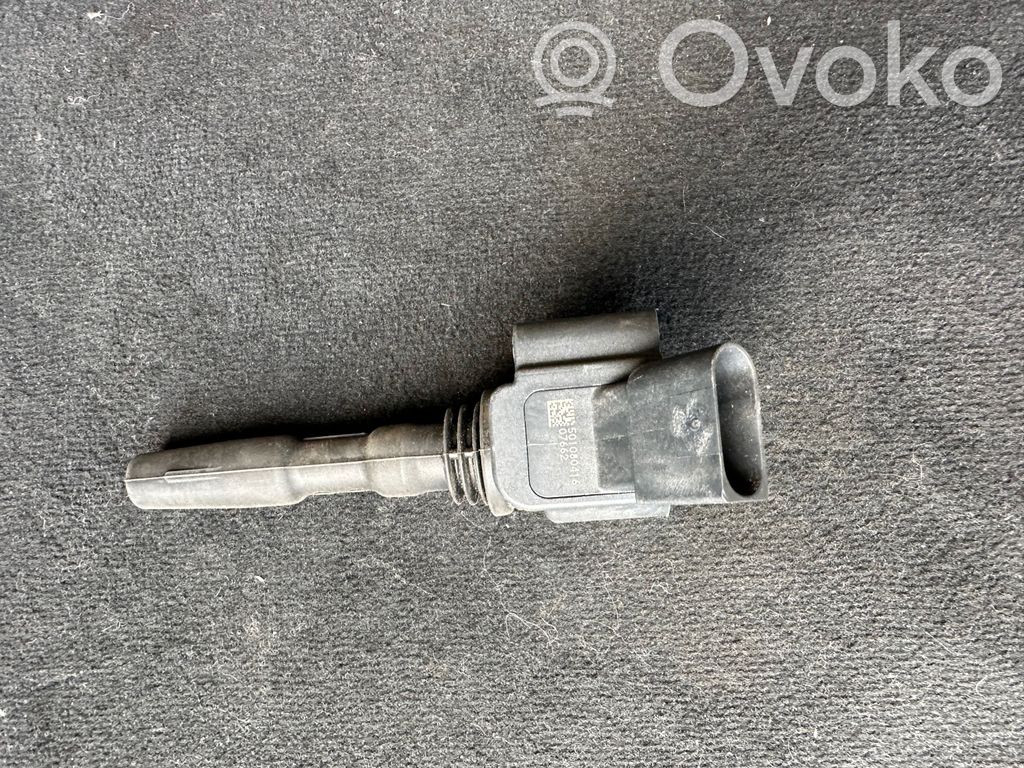 Volkswagen PASSAT B8 Cewka zapłonowa wysokiego napięcia 