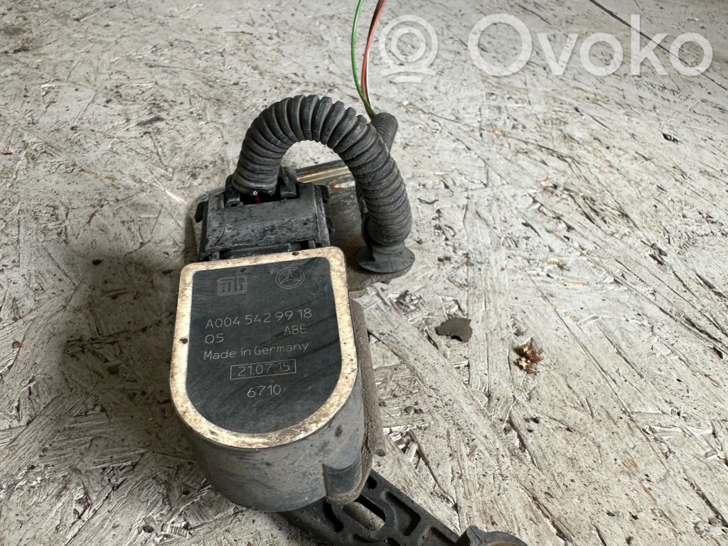Mercedes-Benz CLS C218 X218 Air suspension front height level sensor 