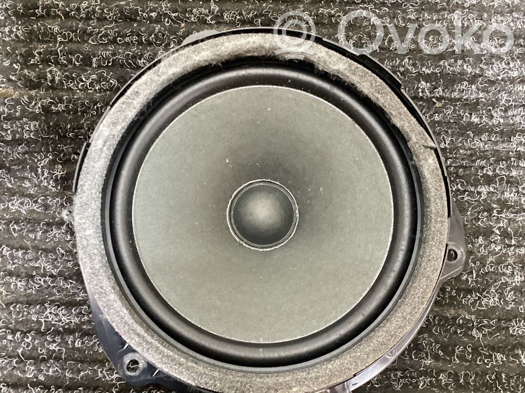 Audi e-tron Altavoz de la puerta trasera 