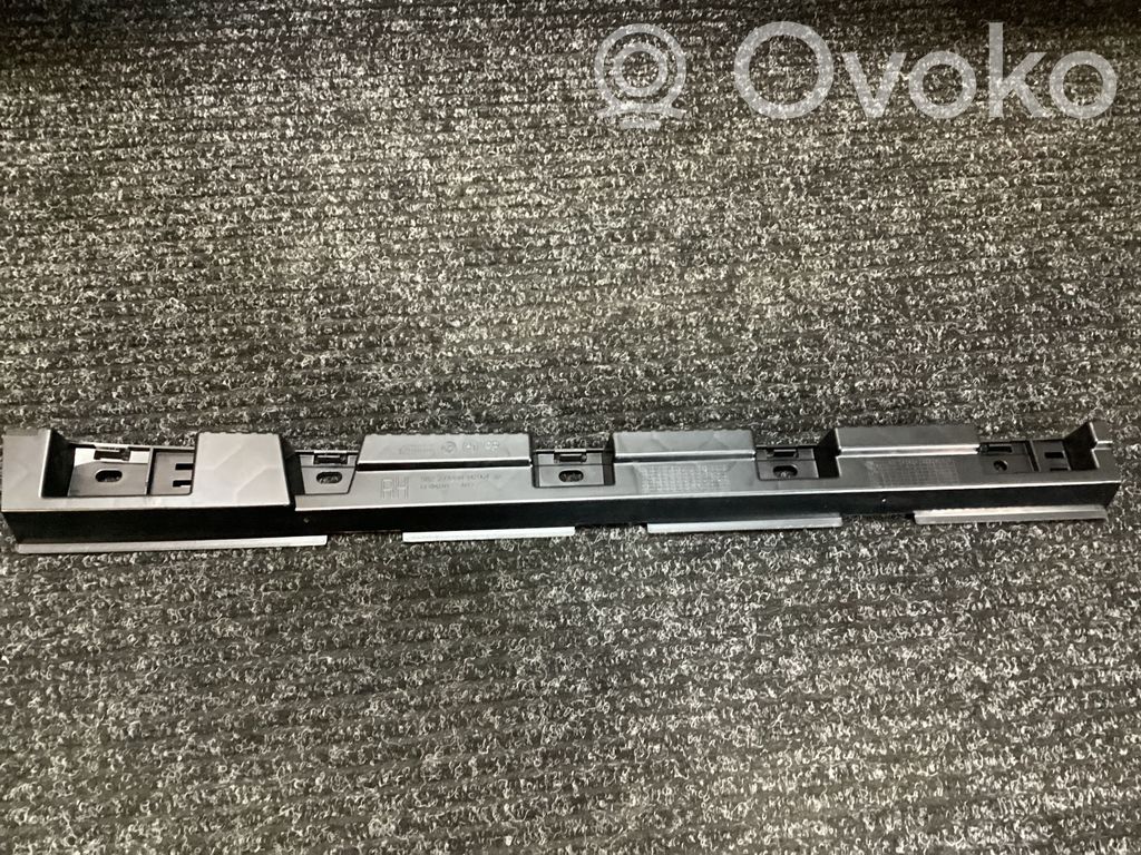 BMW X1 E84 Sill supporting ledge 