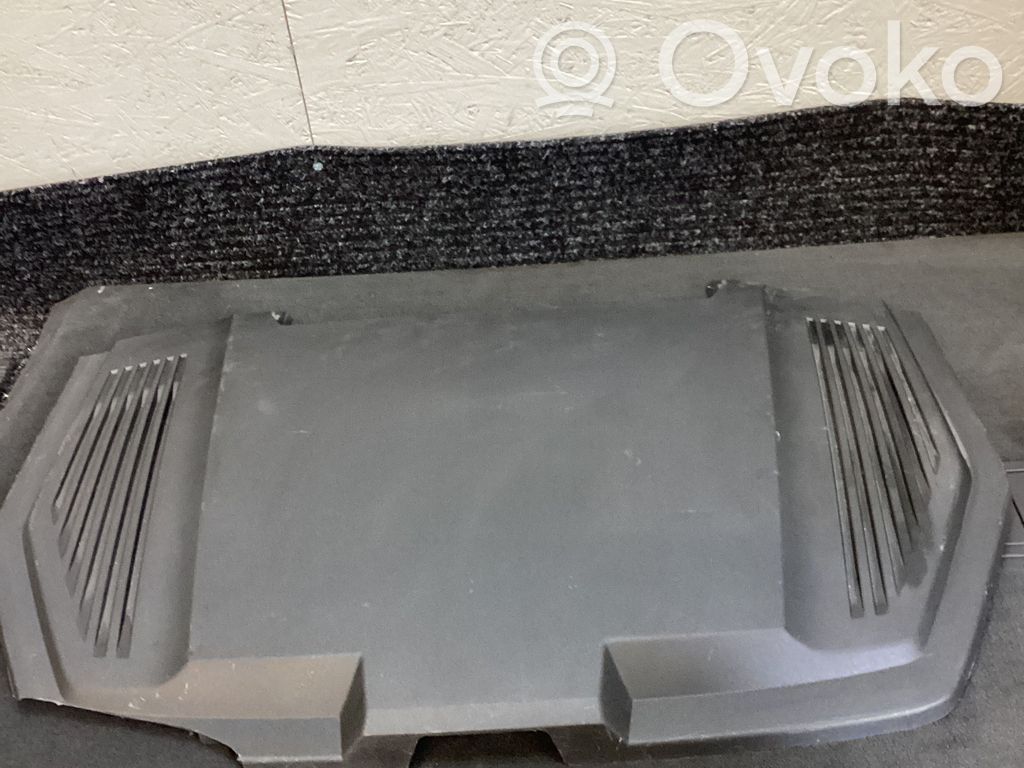 Audi e-tron Front trunk storage compartment 