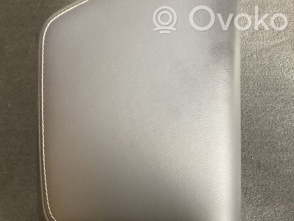 Volvo XC60 Armrest 