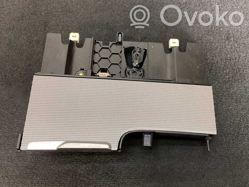 Volvo XC60 Aschenbecher vorne 