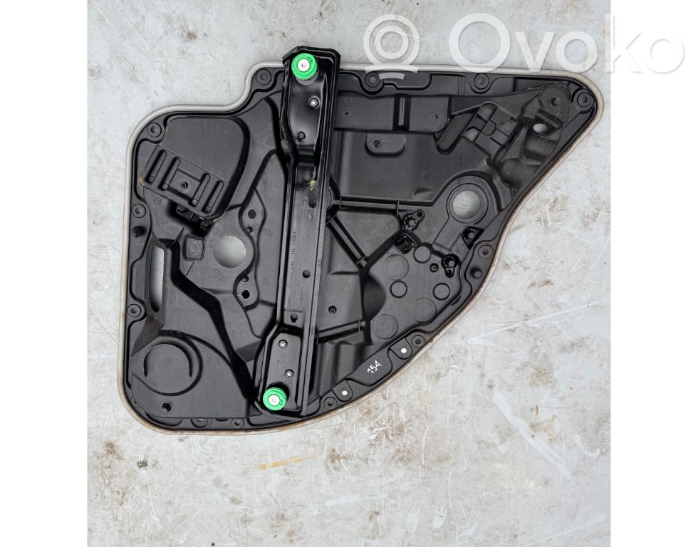 Mercedes-Benz E W213 Mechanizm podnoszenia szyby tylnej bez silnika 
