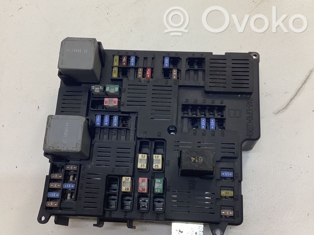 Volvo XC90 Fuse module 
