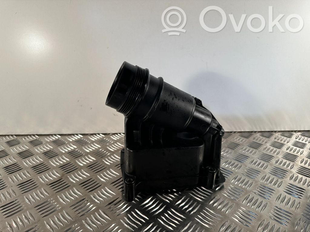 BMW 7 F01 F02 F03 F04 Oil filter mounting bracket 