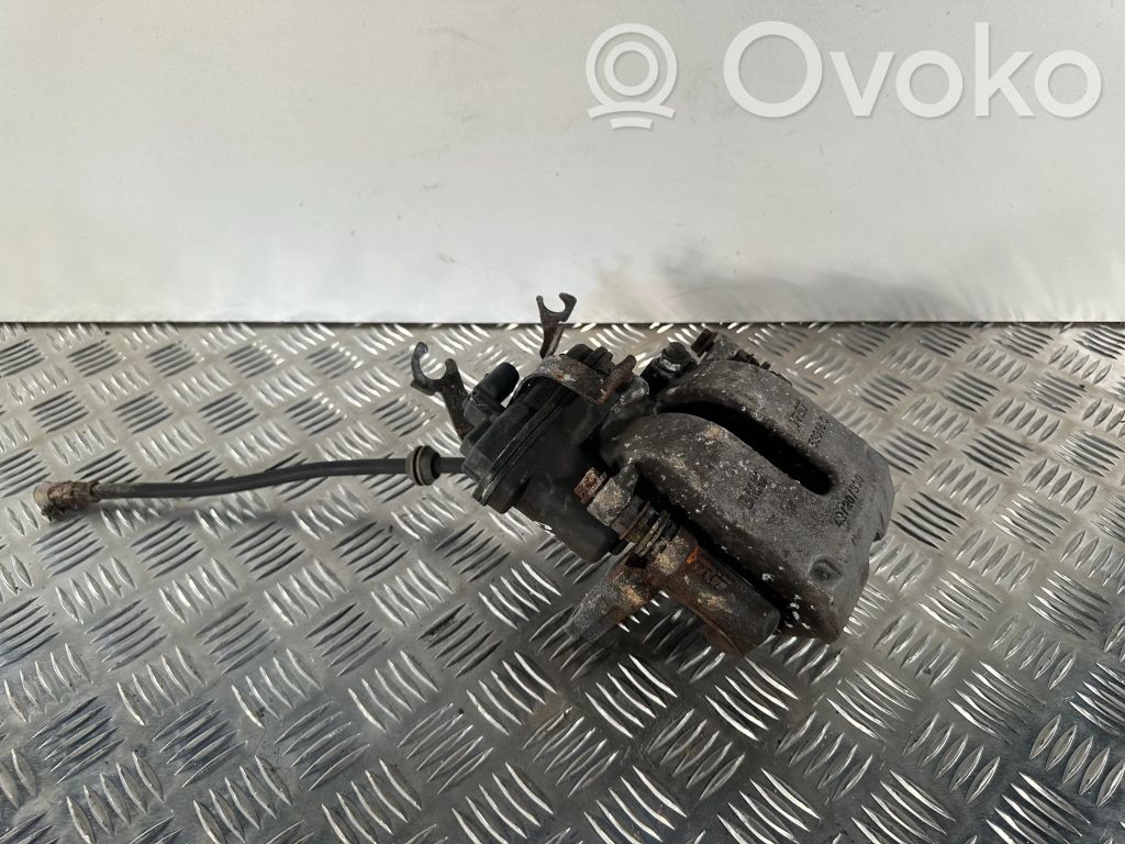 BMW 5 G30 G31 G38 Rear brake caliper 