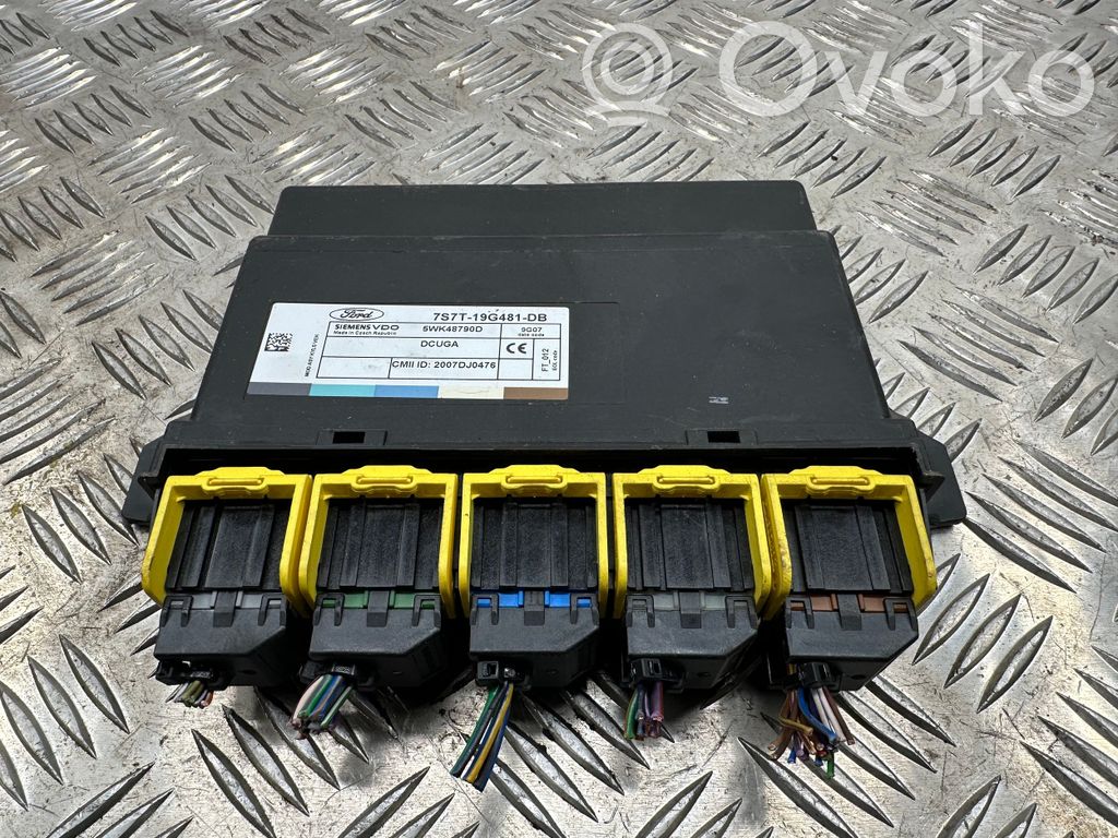 Ford Mondeo MK IV Door central lock control unit/module 
