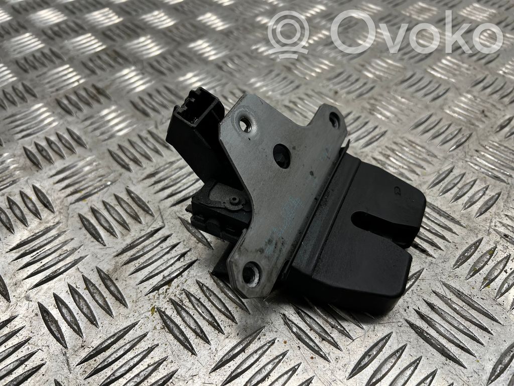Ford Mondeo MK IV Aizmugurējā pārsega slēdzene 