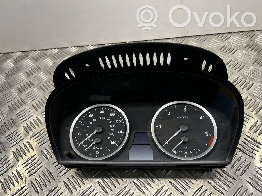 Speedometer (instrument cluster)   6952897,487003531,110080213,62116974577,6974577