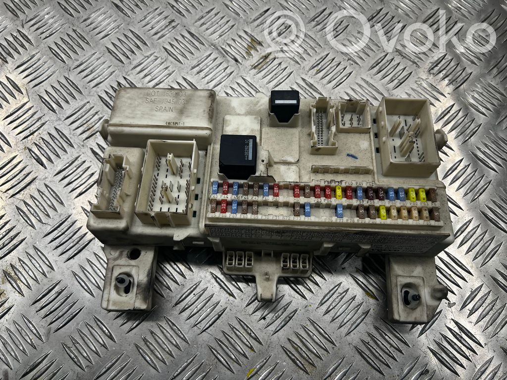 Volvo V50 Fuse module 