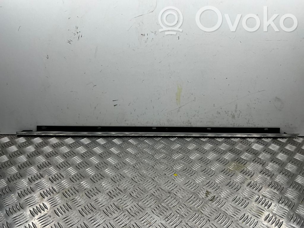 Audi A6 S6 C6 4F Priekšpusē durvju stikla apdare 