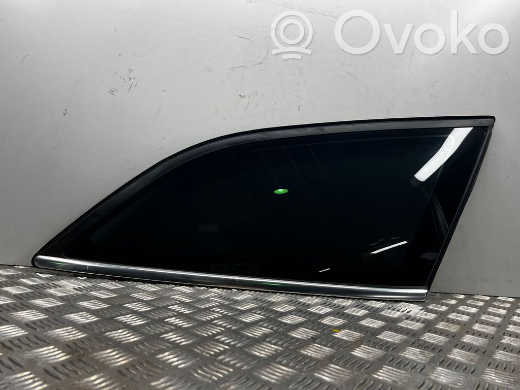 Ford Mondeo MK IV Rear side window 