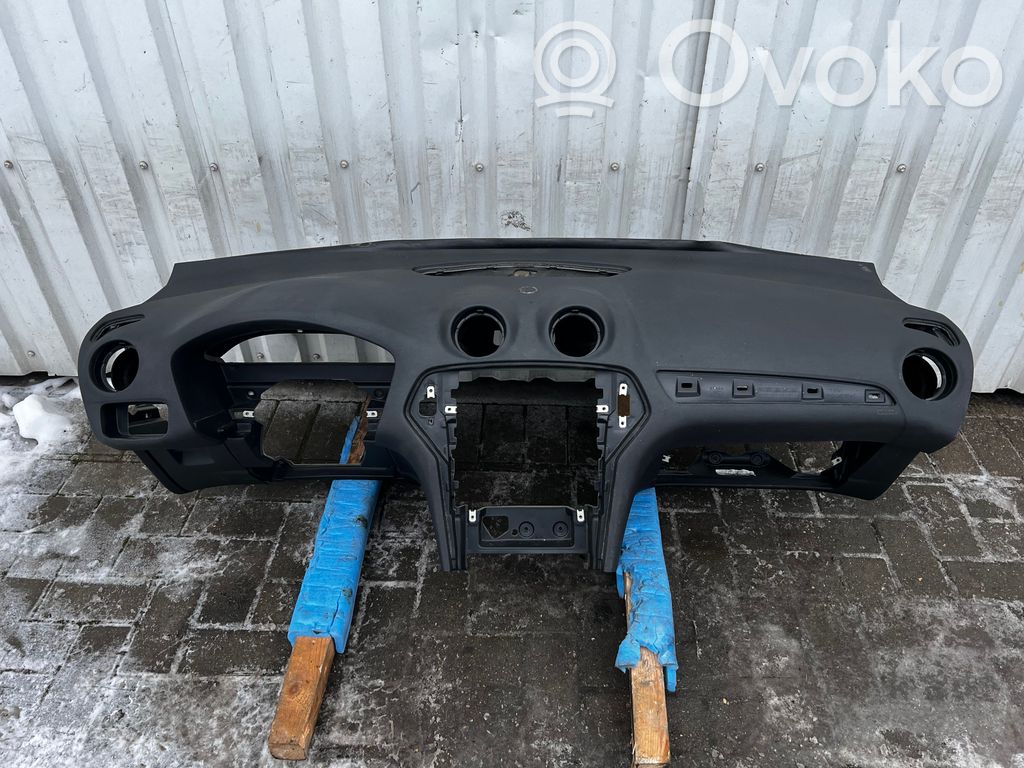 Ford Mondeo MK IV Panelė 