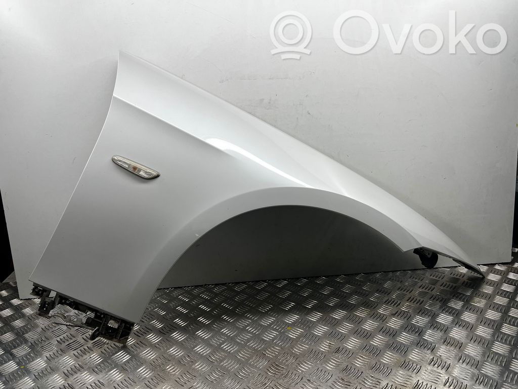 BMW 3 E92 E93 Sparnas 