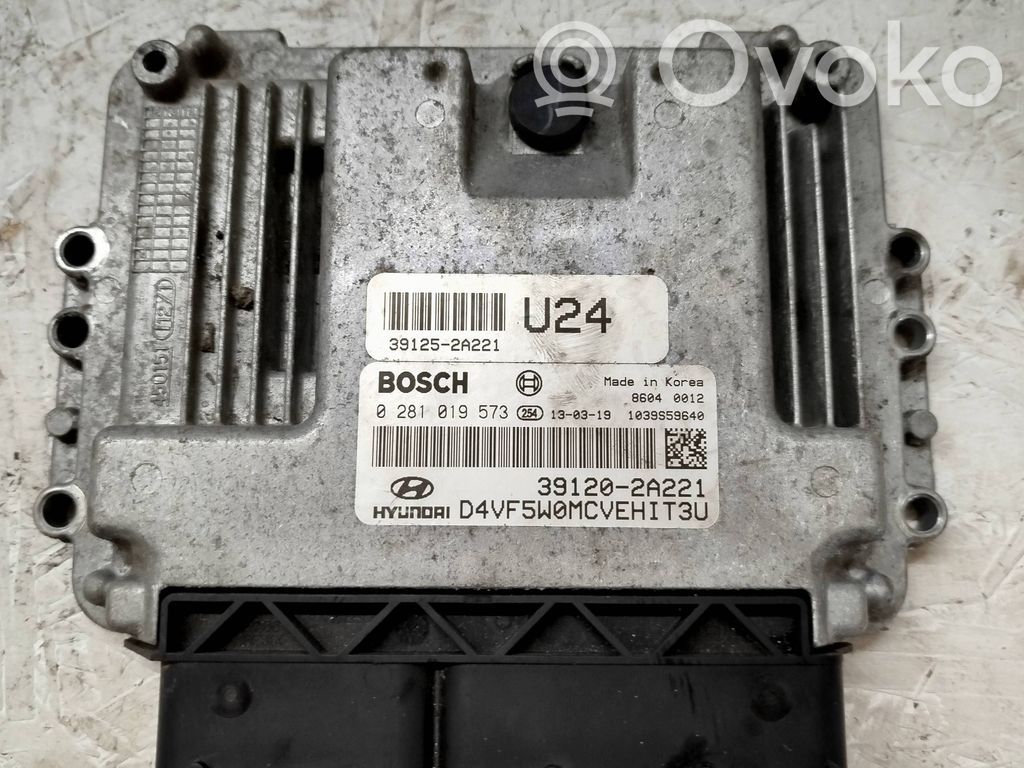 Hyundai i40 Engine control unit/module 
