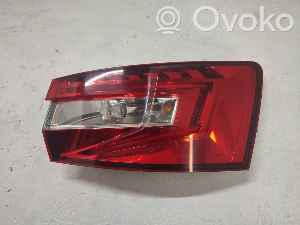 Skoda Superb B8 (3V) Lampa tylna 