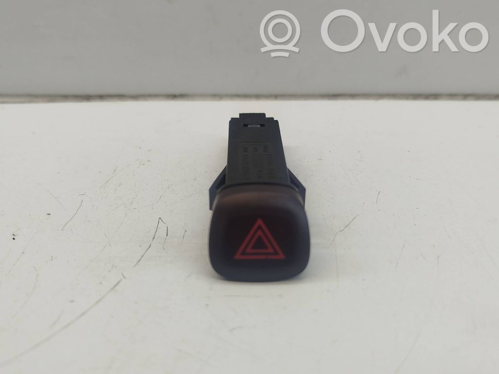 Hazard light switch   30739319,09W375