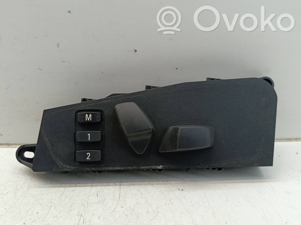 Seat control switch   6950768