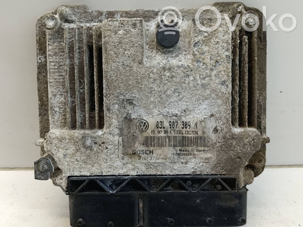Volkswagen PASSAT B7 Engine control unit/module 